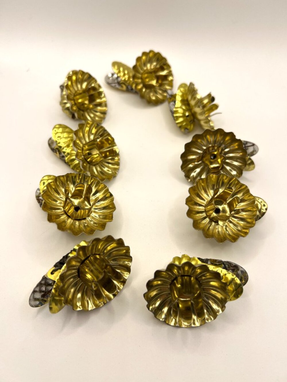 Vintage Gold Tin Candle Clips - Pinecone clips - 9